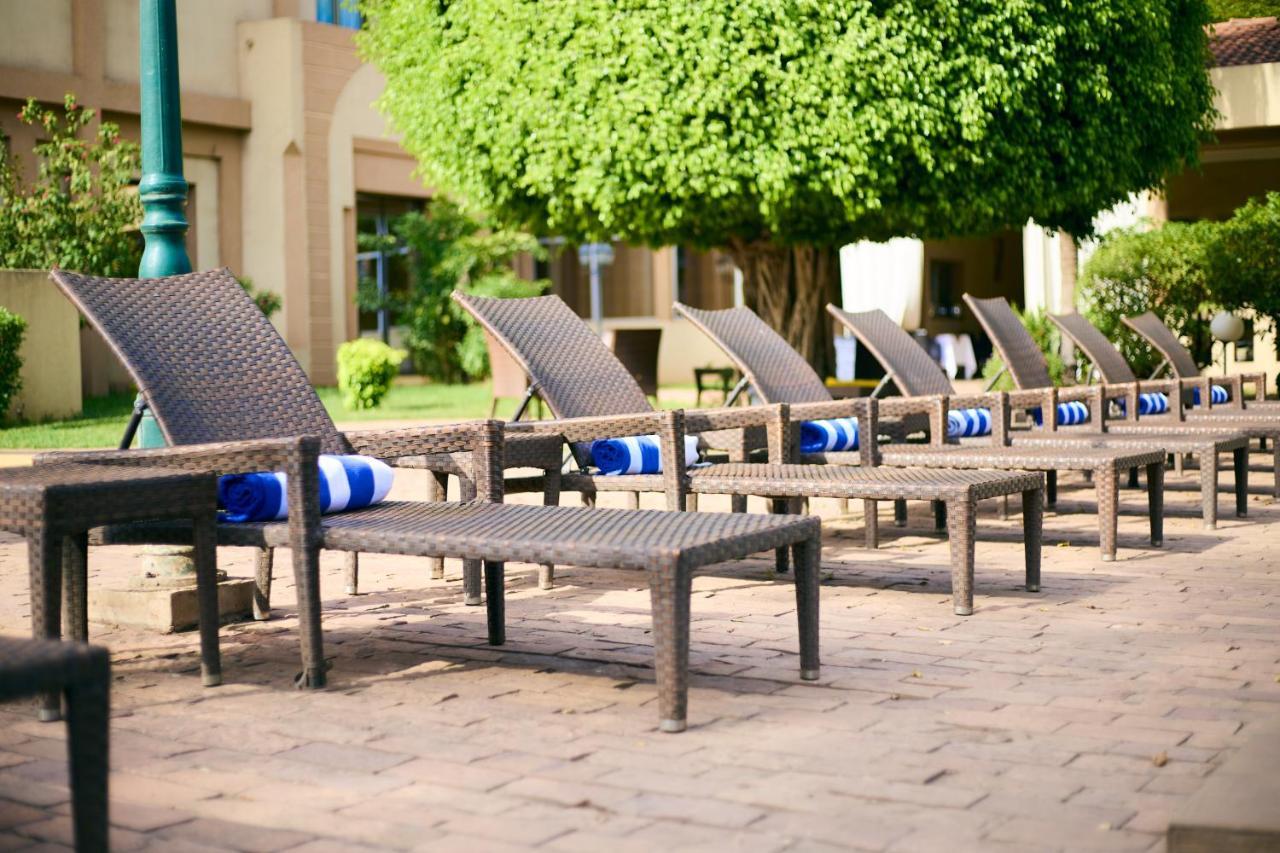 Dunia Hotel Bamako Centre Exteriör bild