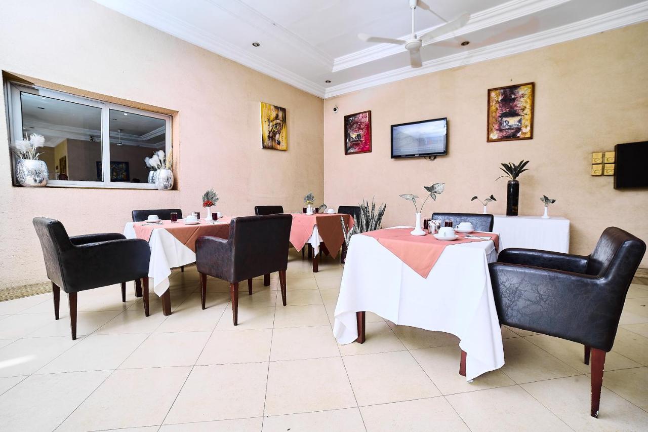 Dunia Hotel Bamako Centre Exteriör bild